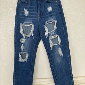 Riot High Rise mom jean Distressed Jeans - Blue  size 8 Women’s
